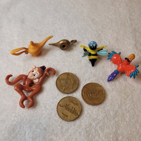 Vintage Disney 18 peice Alladin full cast set action figures and extras - Picture 6 of 16